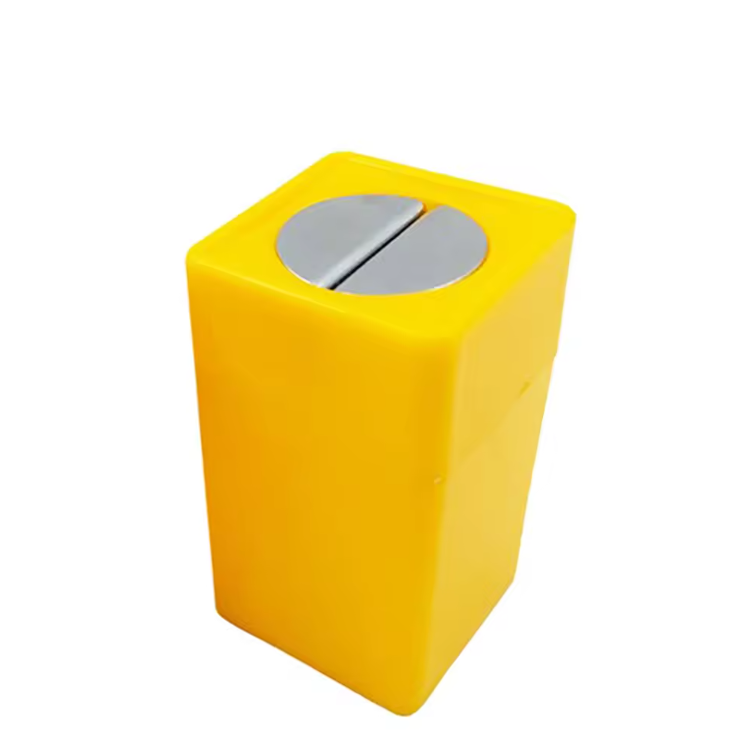 Blade Disposal Container Plastic Yellow Blade Disposal Container Storage for Safely disposing of Used Blades. Suitable for snap-Off Blades in 9mm and 18mm Sizes.